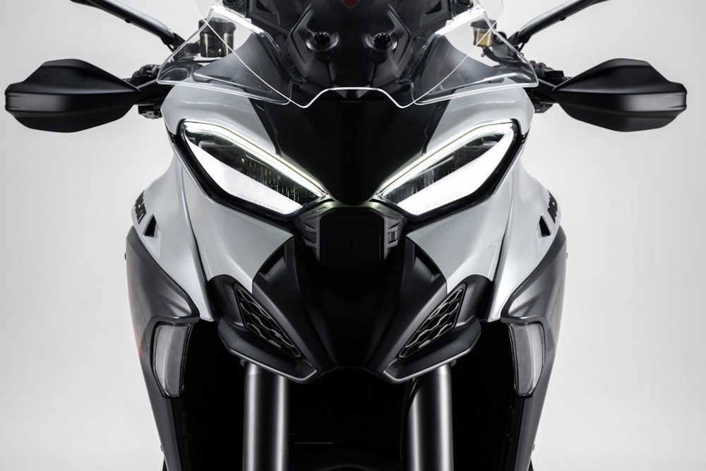 Ny Multistrada V4 front