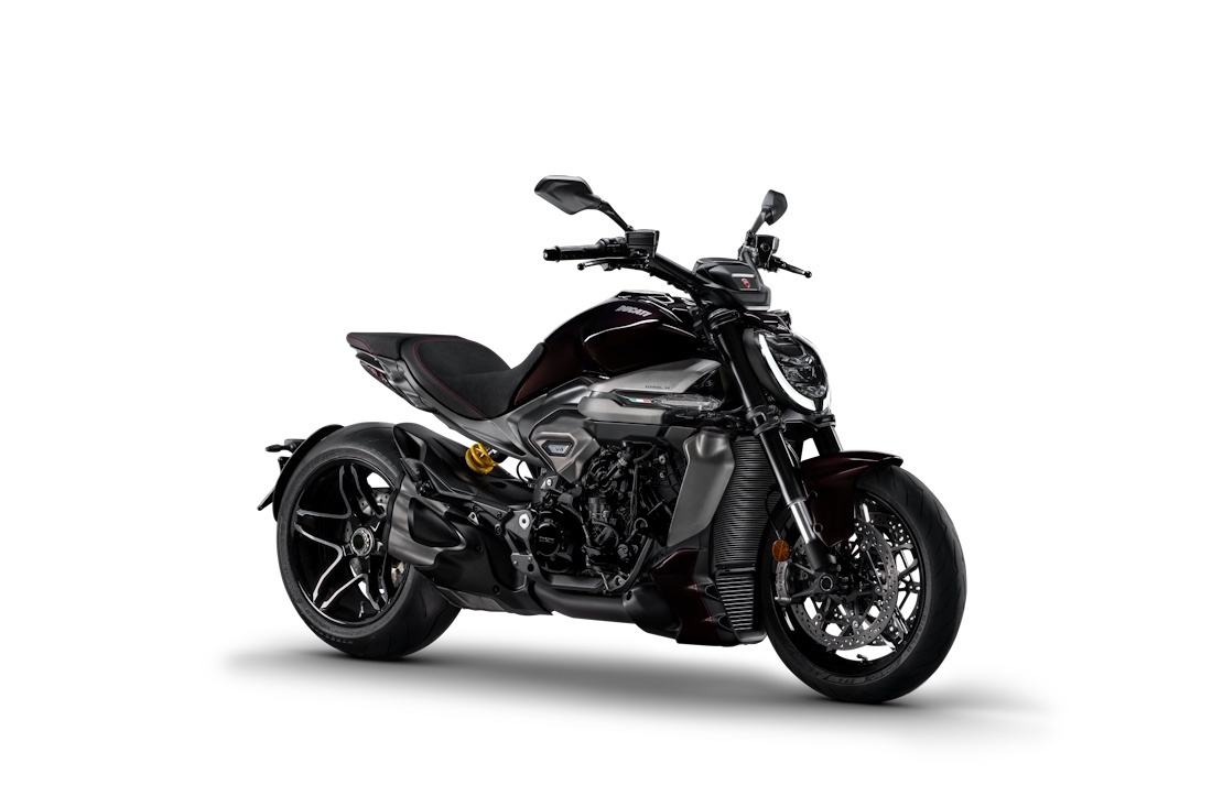 XDiavel V4 Black Lava